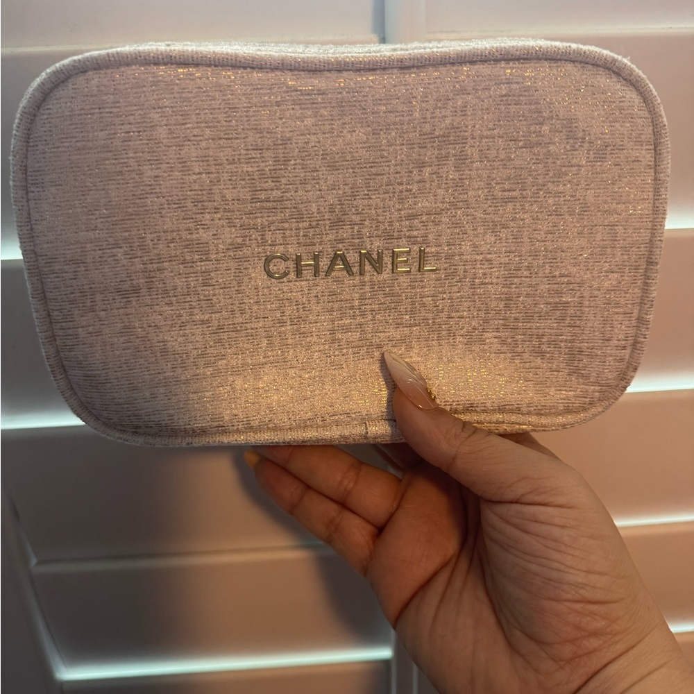 Chanel 2023 Cosmetic Bag White Gold Authentic